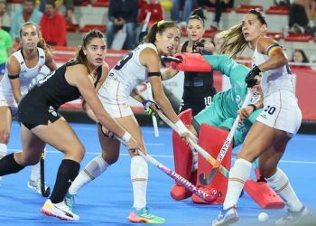 Argentina doblegó con un arranque demoledor a una España gris en la segunda fase del Mundial