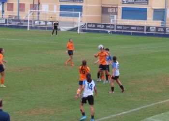 La Costa Blanca Cup ya apunta a conocer los primeros equipos campeones de 2025