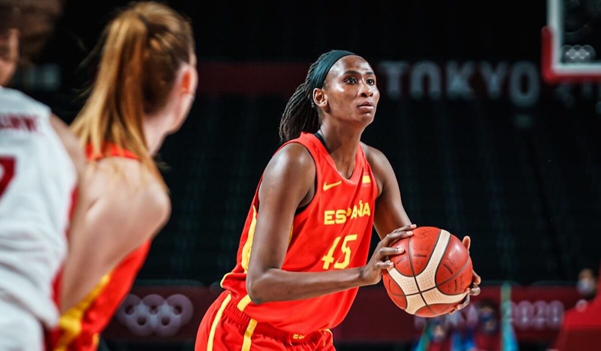 España resuelve el trámite ante Canadá y cierra el grupo con pleno