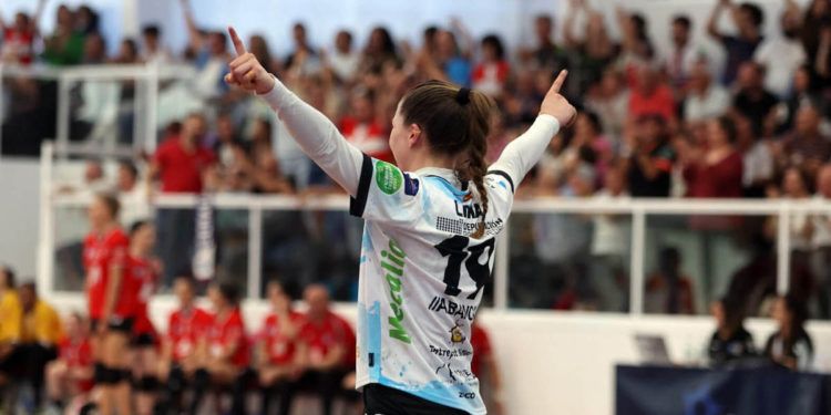 Atlético Guardés logra una renta de seis goles en la ida de la final de EHF European Cup