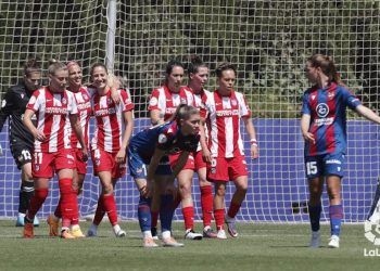 El Atlético desdibuja al Levante