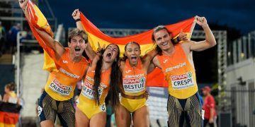El relevo 4×100 mixto dio la última alegría a España con un bronce en el Europeo