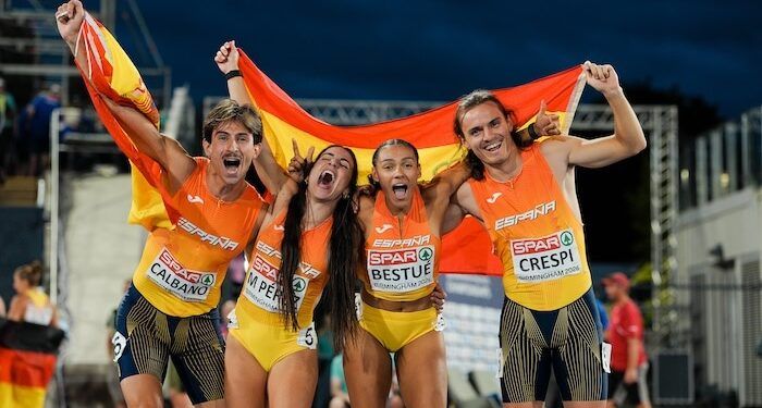 El relevo 4×100 mixto dio la última alegría a España con un bronce en el Europeo
