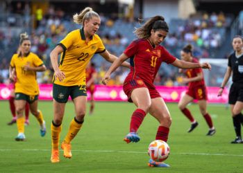 Australia minimizó en el primer acto a una España que reaccionó tarde