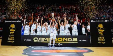 Avenida levanta su décima Copa de la Reina