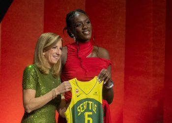 Awa Fam, precocidad, madurez y ambición