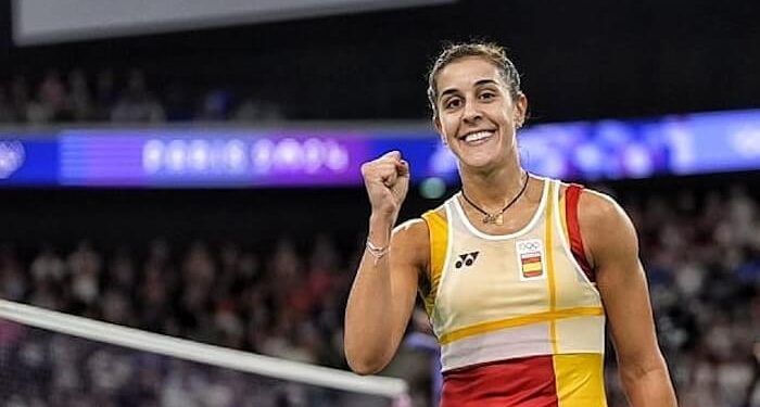 Carolina Marín remontó a Zhang y accedió a cuartos de final en París