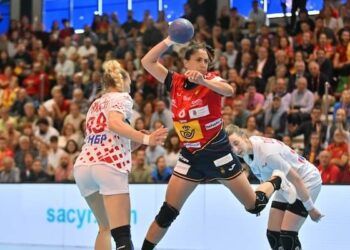 España doblegó a Croacia y certificó el billete para el Mundial de Alemania y Países Bajos