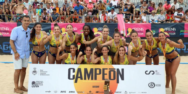 Cats AM Team Almería logró por tercera vez el título de la Copa de España de balonmano playa
