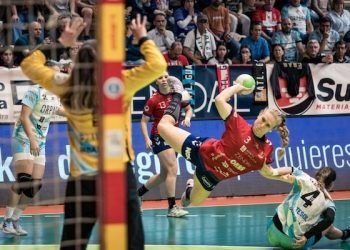 Porriño y Guardés empataron en la ida de cuartos de final del play-off de la Liga Guerreras