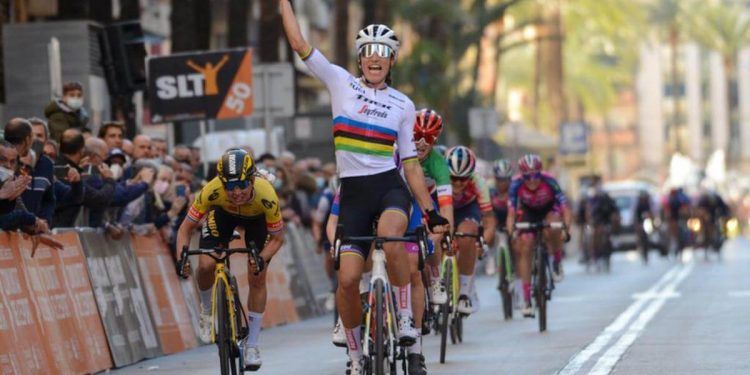 Balsamo gana en Gandia y lidera la Setmana Ciclista Volta Comunitat Valenciana Fèmines