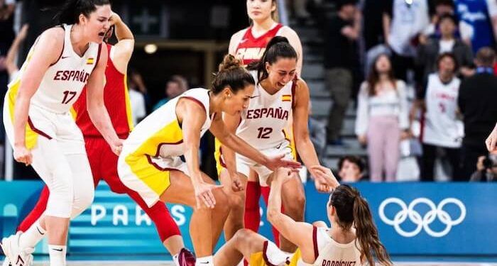 La selección de baloncesto derrotó a China en un final de infarto del estreno en los Juegos de París