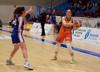 Trahan-Davis lanza la victoria de Valencia en Ferrol