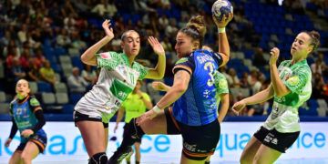 Bera Bera resuelve ante Elche para pasar a semis de la Copa de la Reina