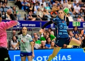 Bera Bera sufrió ante un aguerrido Elda Prestigio, pero se adjudicó el pase a la final de la Copa