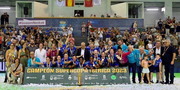 Bera Bera, campeonas de la Supercopa Ibérica
