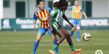 El Valencia se reencuentra con el triunfo con un gol de Carro ante el Betis