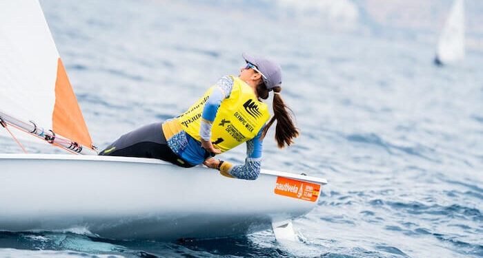 Blanca Ferrando se pone al frente en solitario en la Olympic Week en Alicante