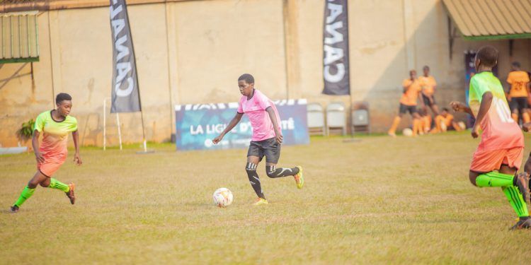 Fundación LaLiga, la Dirección de fútbol femenino y la ONG Petrichor lanzan la primera liga de futfem sub-13 y sub-15 en Camerún