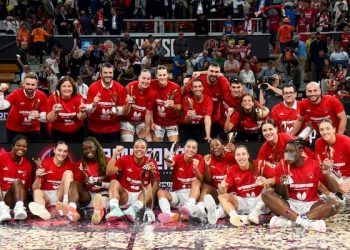 Casademont Zaragoza conquistó con autoridad su primera Supercopa de España