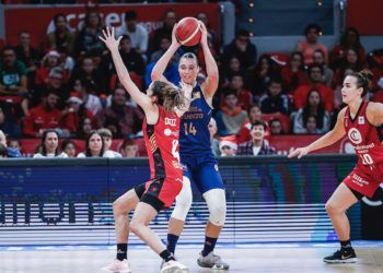 Valencia Basket agarró el liderato tras derrotar a Casademont Zaragoza