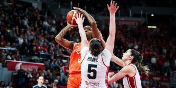 Hempe lideró al Casademont Zaragoza frente a Valencia Basket hacia los ‘play-in’ de la Euroliga
