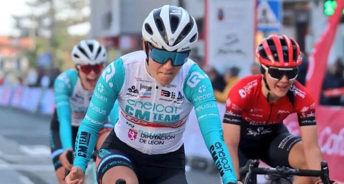 Las mellizas Laura y Lucía Ruiz saltan al WorldTour con Movistar Team