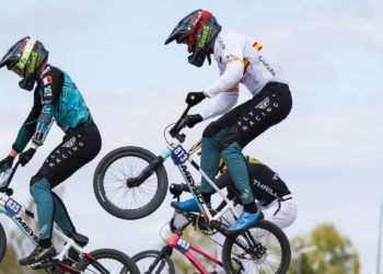 Adriana Domínguez y Lara Palacio, cuarta y quinta en la Copa de Europa de BMX Racing de Valmiera