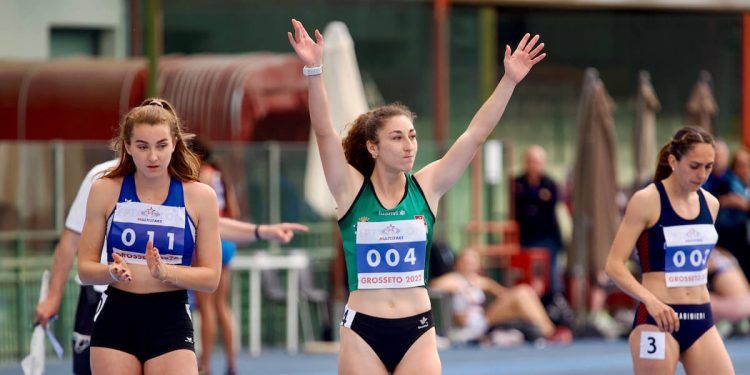 María Pérez fija la una nueva plusmarca de 5.000m marcha