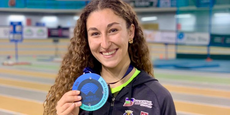 Claudia Conte logra marca de talla internacional