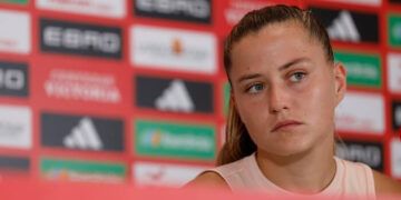 Pina: «Solo pienso en salir al campo y dar el máximo; quiero jugar y disfrutar cada momento»