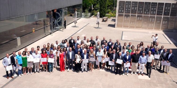 El COE rindió un emotivo homenaje a los olímpicos de Atlanta 1996