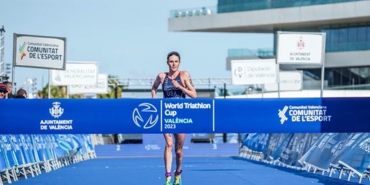 Gwen Jorgensen se impuso en la Copa del Mundo de triatlón de Valencia y Noelia Juan fue cuarta