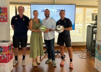 Equipos de la mitad de los países del mundo han pasado históricamente por la Costa Blanca Cup