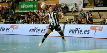 Bera Bera y Guardés colideran con pleno de triunfos en la DHF seguidos por Elche y Elda
