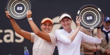 Cristina Bucsa se adjudicó su segundo título WTA 250 de dobles en Bogotá