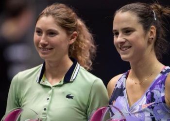 Cristina Bucsa logra su primer título WTA 250 de dobles en Lyon