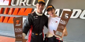 Nerea Martí, doble podio en los Supercars