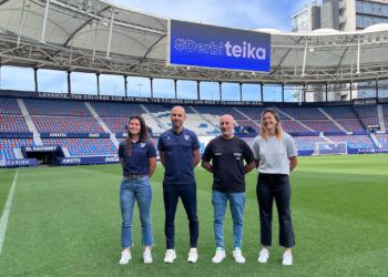 Levante y Valencia afinan detalles para el derbi Teika