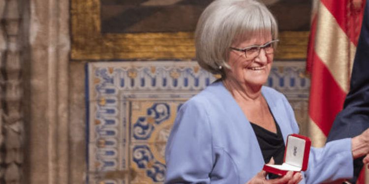 Fallece Dolores Escamilla, piedra angular en el impulso del deporte femenino valenciano