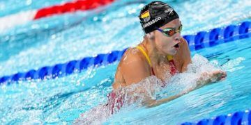 Ana Peleteiro se metió en la final de triple salto con una tentativa y buscará el oro este sábado