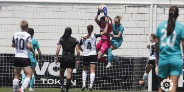 Enith sella su portería, el Valencia certifica la permanencia y el Madrid se complica Europa