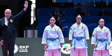 Elia Canales se adjudicó una plata y un bronce, en categoría mixta, en el Europeo de tiro con arco