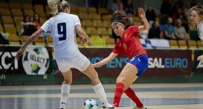 España completó la ronda de clasificación para el Europeo con una goleada ante Eslovenia