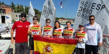 España revalidó el título de campeona del Mundo de Optimist por equipos