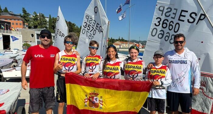 España revalidó el título de campeona del Mundo de Optimist por equipos