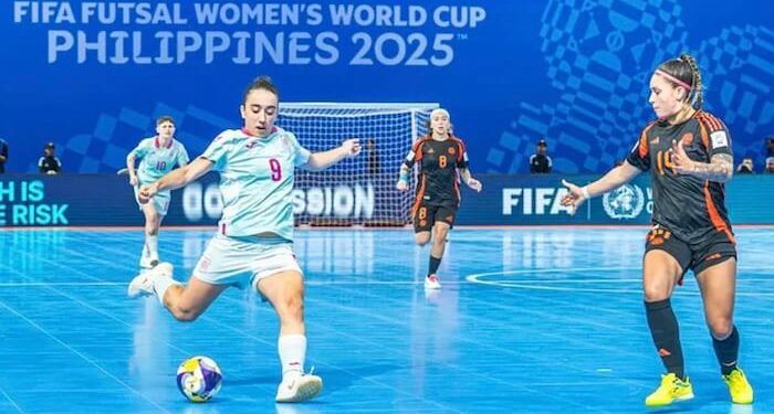 España resolvió sin apuros ante Colombia y selló los cuartos de final como primera de grupo