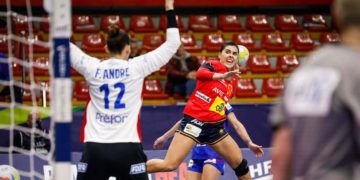 España cae ante una potente Francia y dice adiós al Europeo