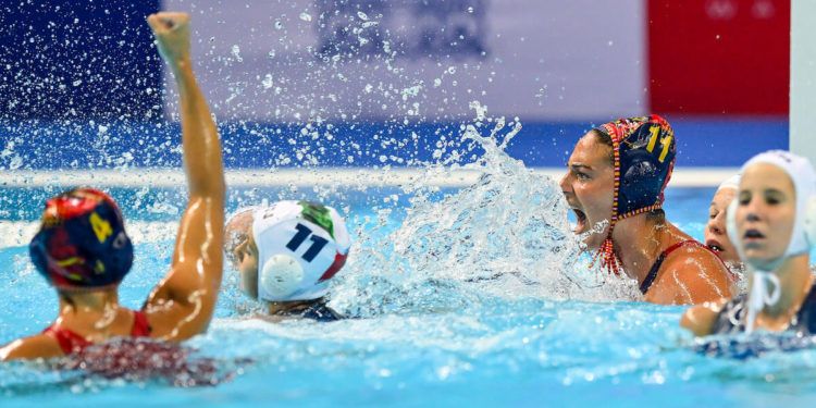 España noquea a Hungría en cuartos de final del Europeo