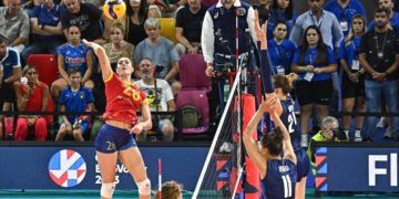 España plantó a cara a Italia en octavos en su despedida del Eurovolley